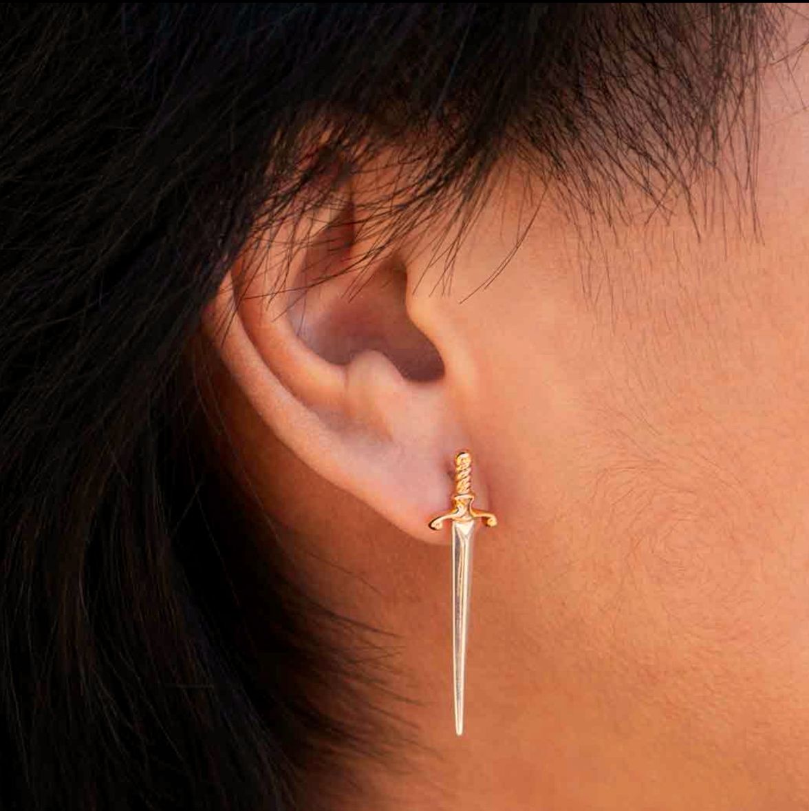•DAGGERS• bronze stud earrings