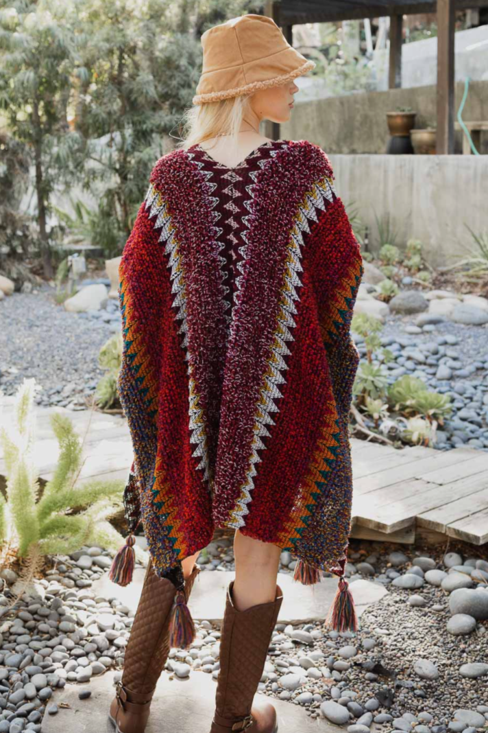 •MAROON RUANA• tasseled thick knit cardigan