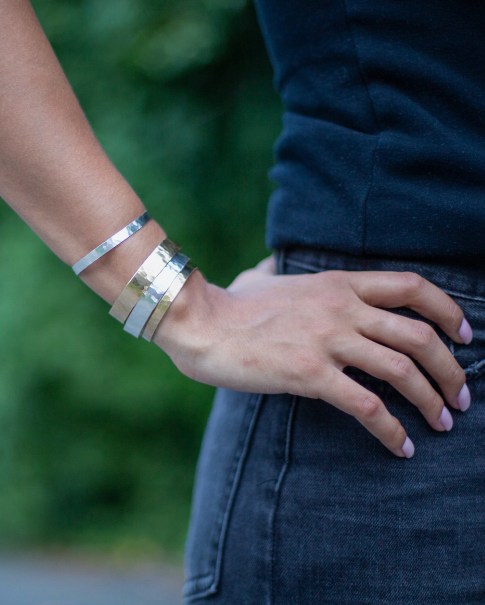 •MEDIUM HAMMERED• silver bracelet