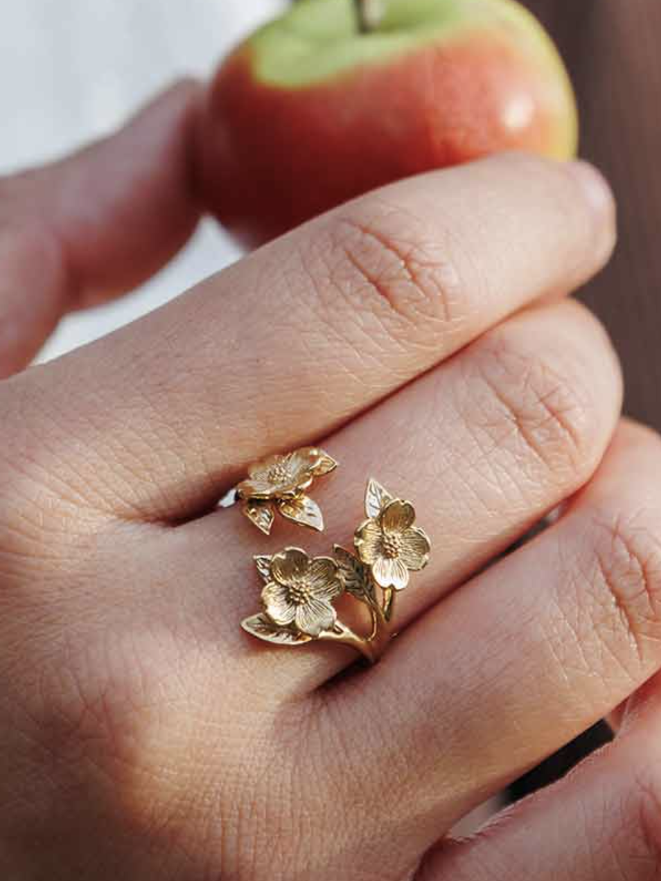 •DOGWOOD BLOSSOM• adjustable bronze ring