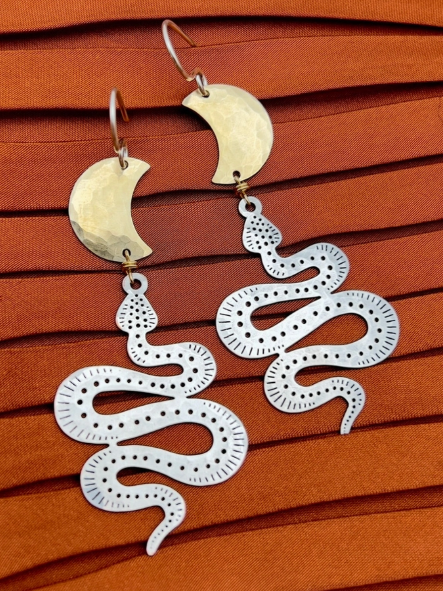 •SERPENTINE• mixed metal dangle earrings