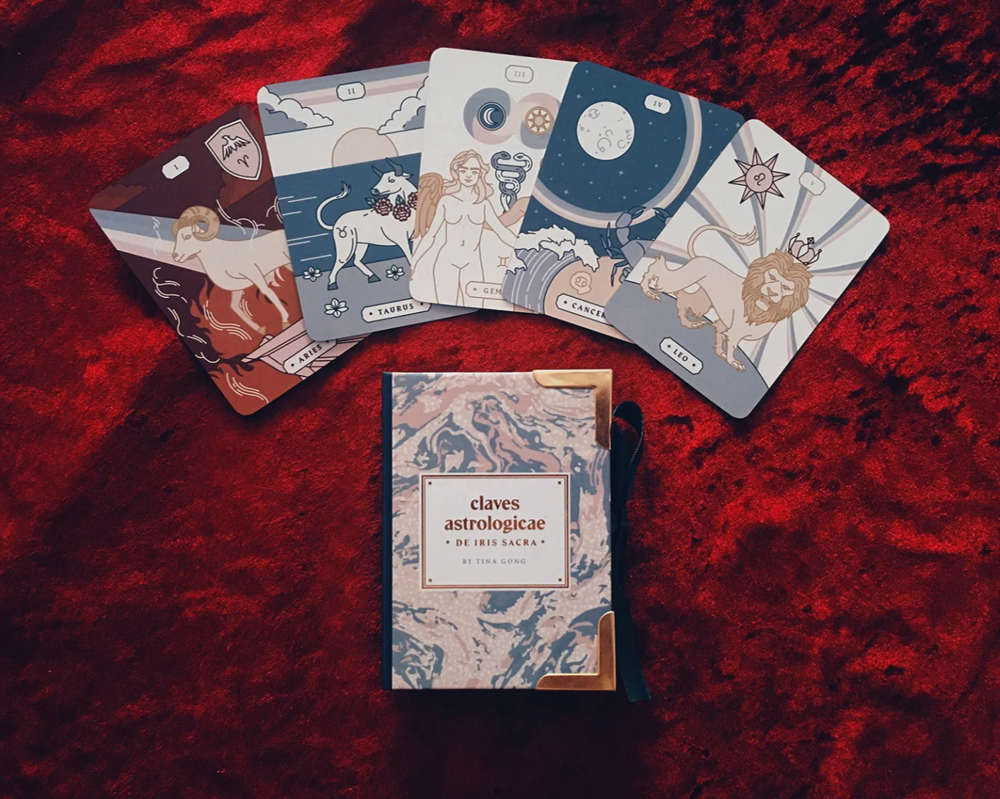 •CLAVES ASTROLOGICAE DE IRIS SACRA• astrology oracle deck