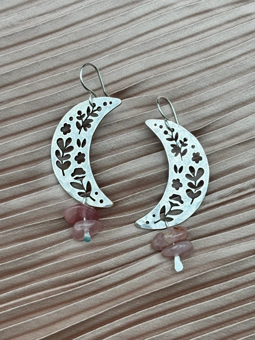 •MOON GARDEN• rose quartz + silver dangle earrings