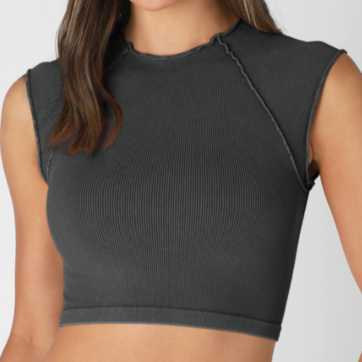 •HIGH NECK EXPOSED SEAM• cropped tee