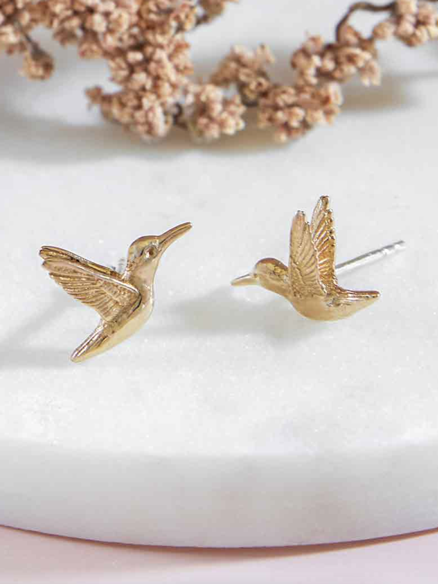 •HUMMINGBIRD• bronze stud earrings