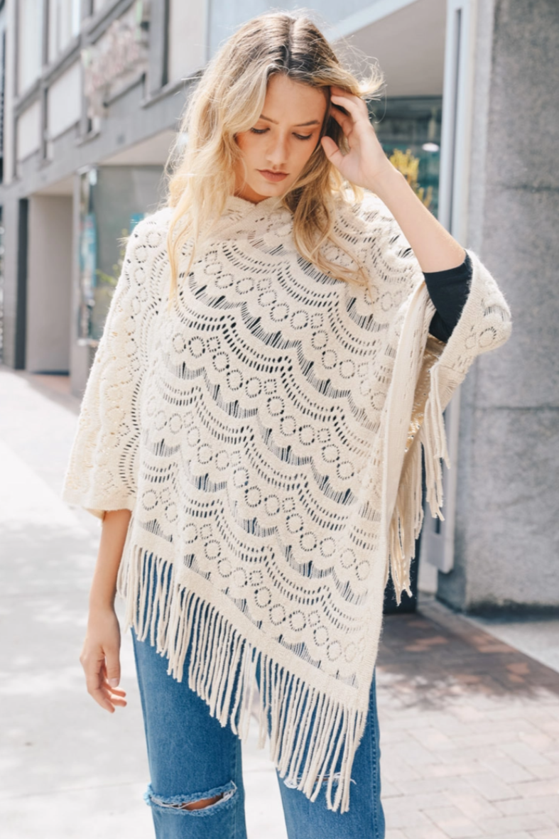 •CREAM SOFT KNIT• fringed poncho