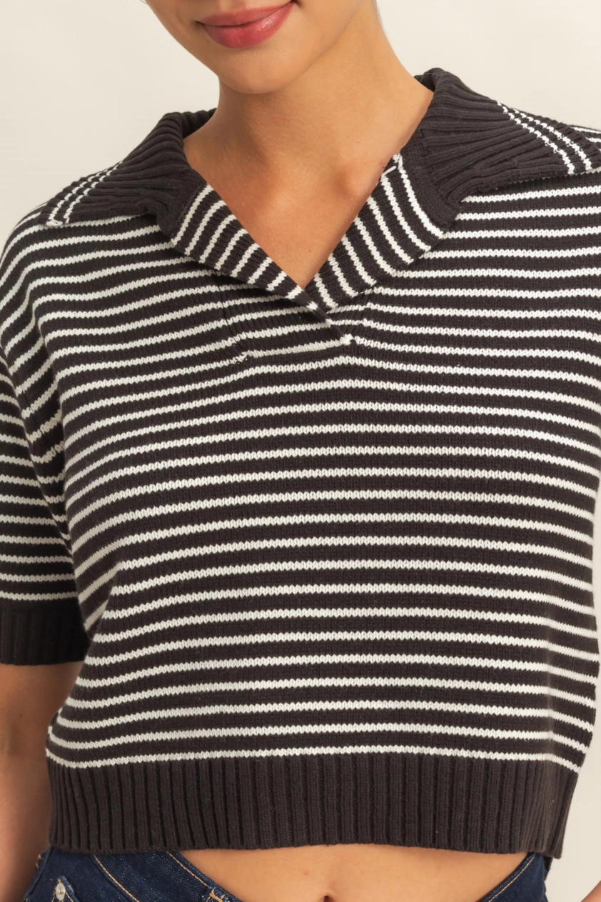 •LYDIA• collared short sleeve top