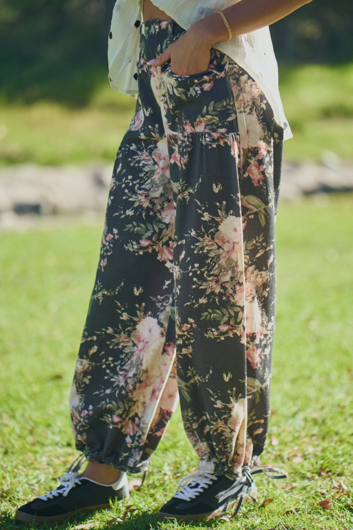 •MANET• floral cotton blend cargo pants