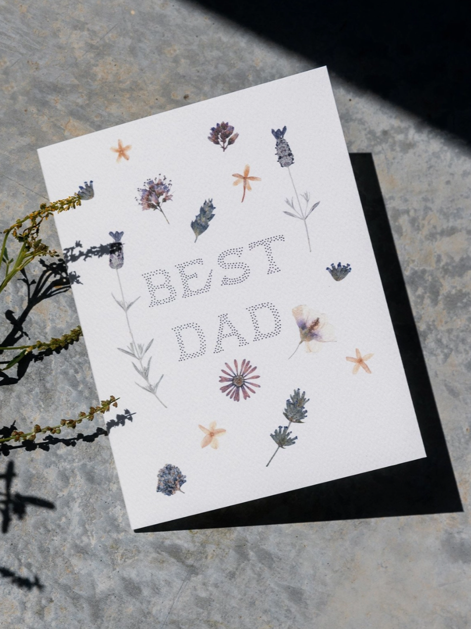 •PRESSED FLOWERS• dad card