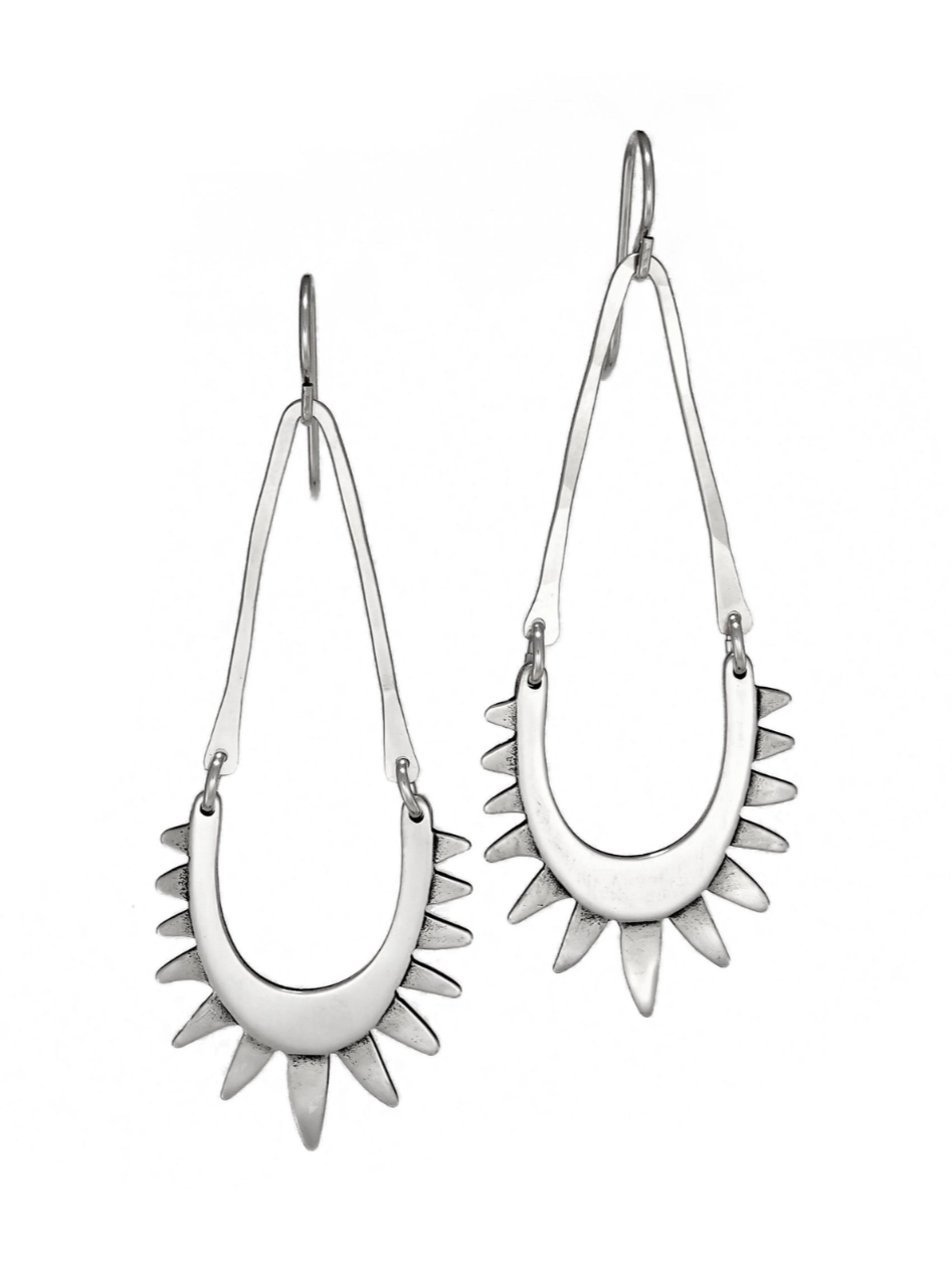 •LUZ• silver dangle earrings