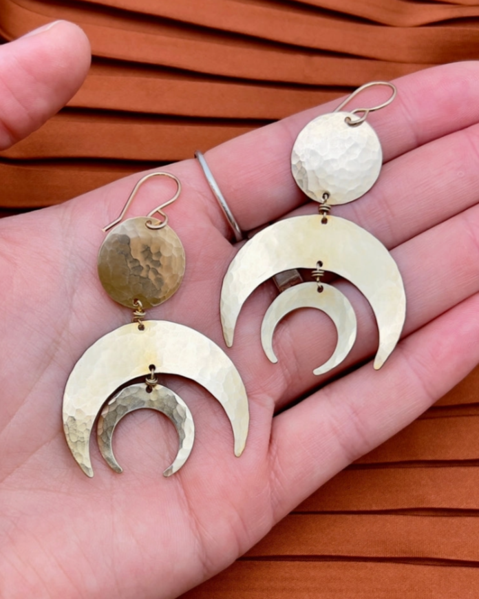 •RAQUEL• gold dangle earrings