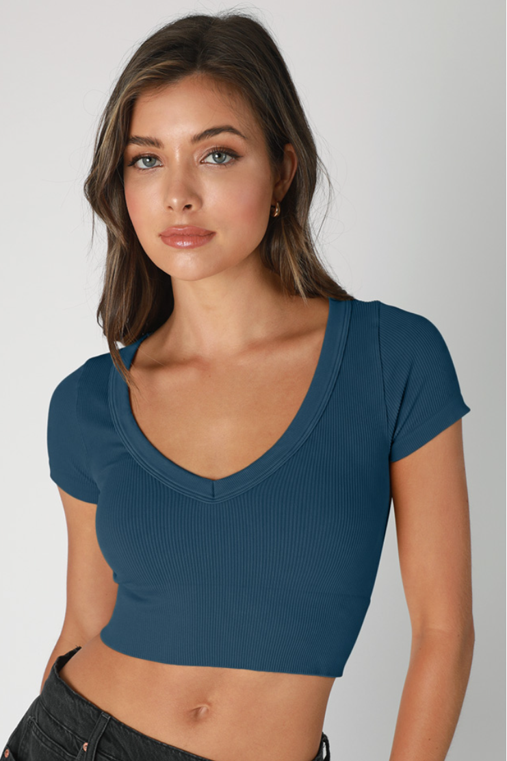 •RIBBED V-NECK• cropped tee (USA)