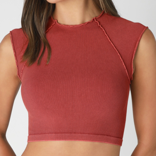 •HIGH NECK EXPOSED SEAM• cropped tee