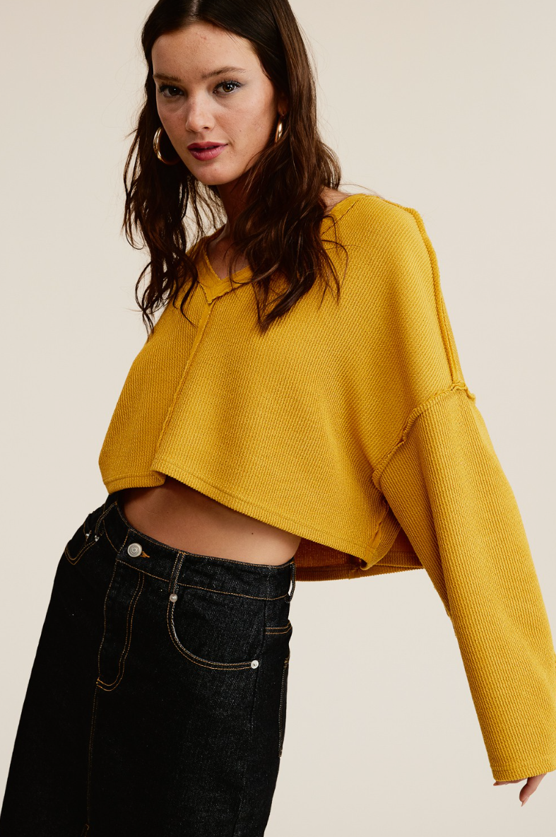 •MALORIE - MUSTARD• exposed seam cropped top