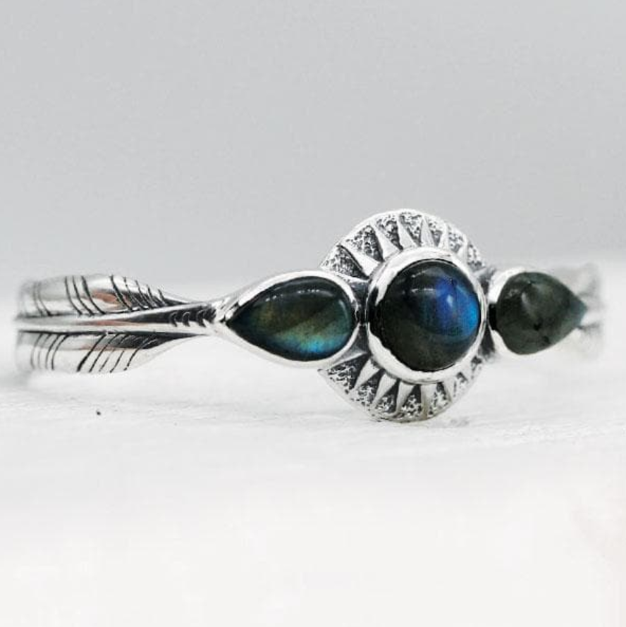 •RADIATE• labradorite + silver cuff