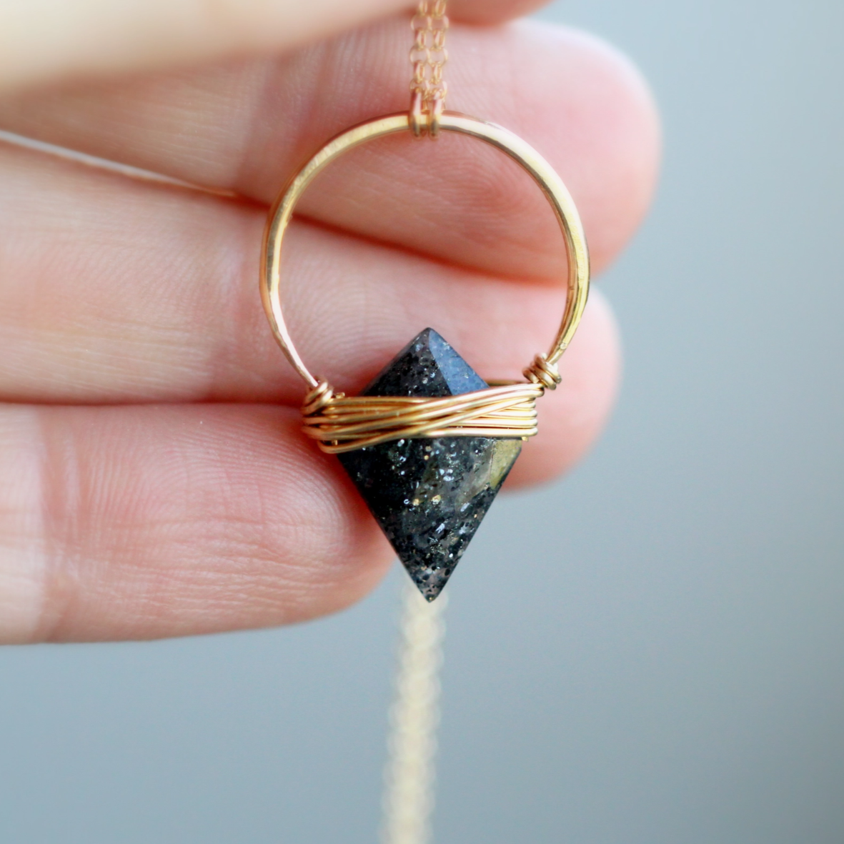 •ALBATROSS• black aventurine + gold necklace (18" long)