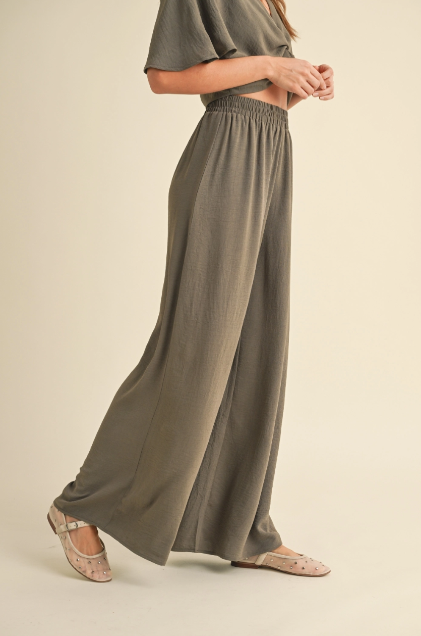 •FIONA• crinkle wide leg pants