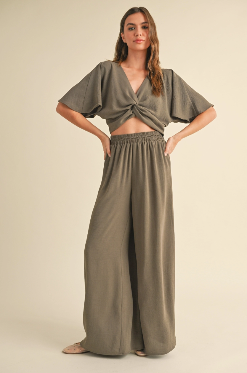 •FIONA• crinkle wide leg pants