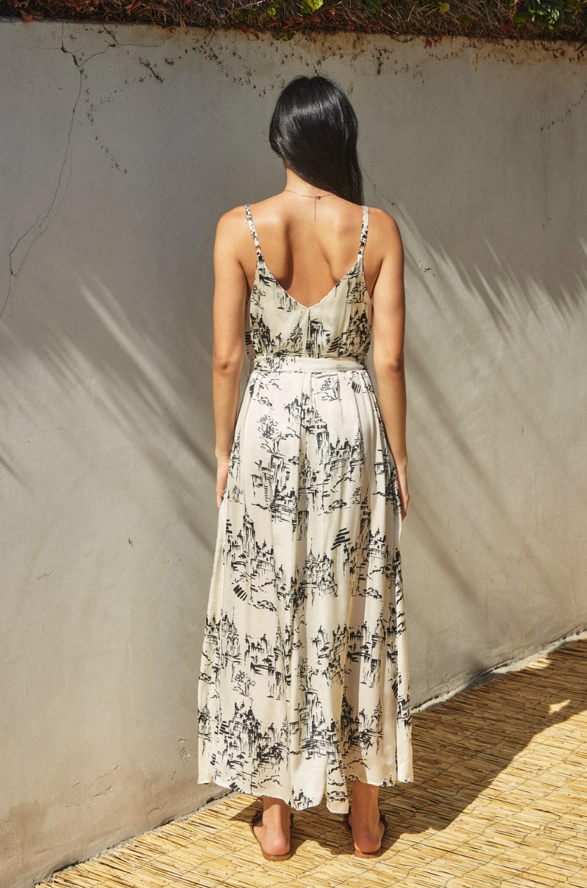 •LOST CITY• V-neck maxi dress