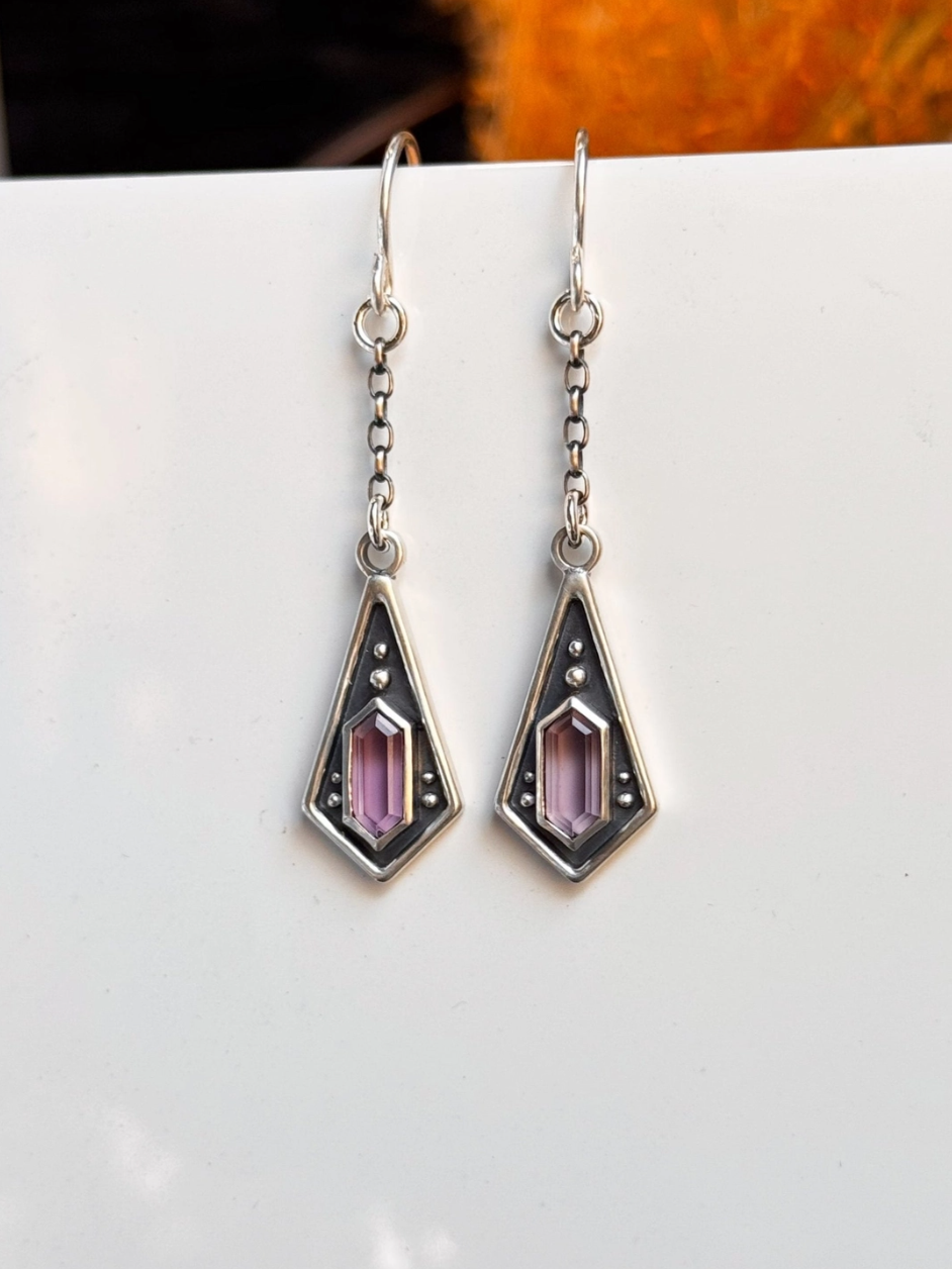 •MAIDEN KITE• amethyst + silver dangle earrings