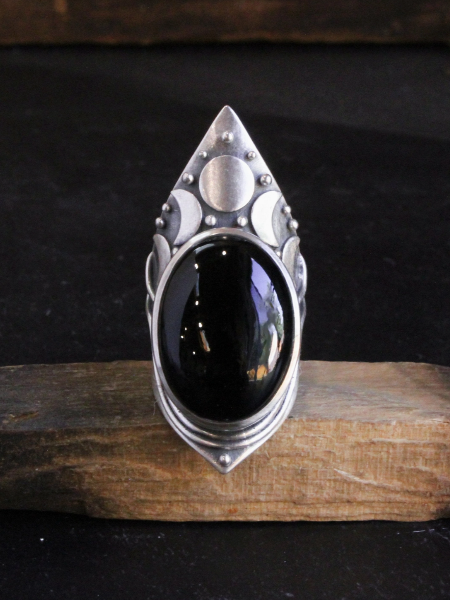 •MOON PHASE SHIELD• onyx + silver ring