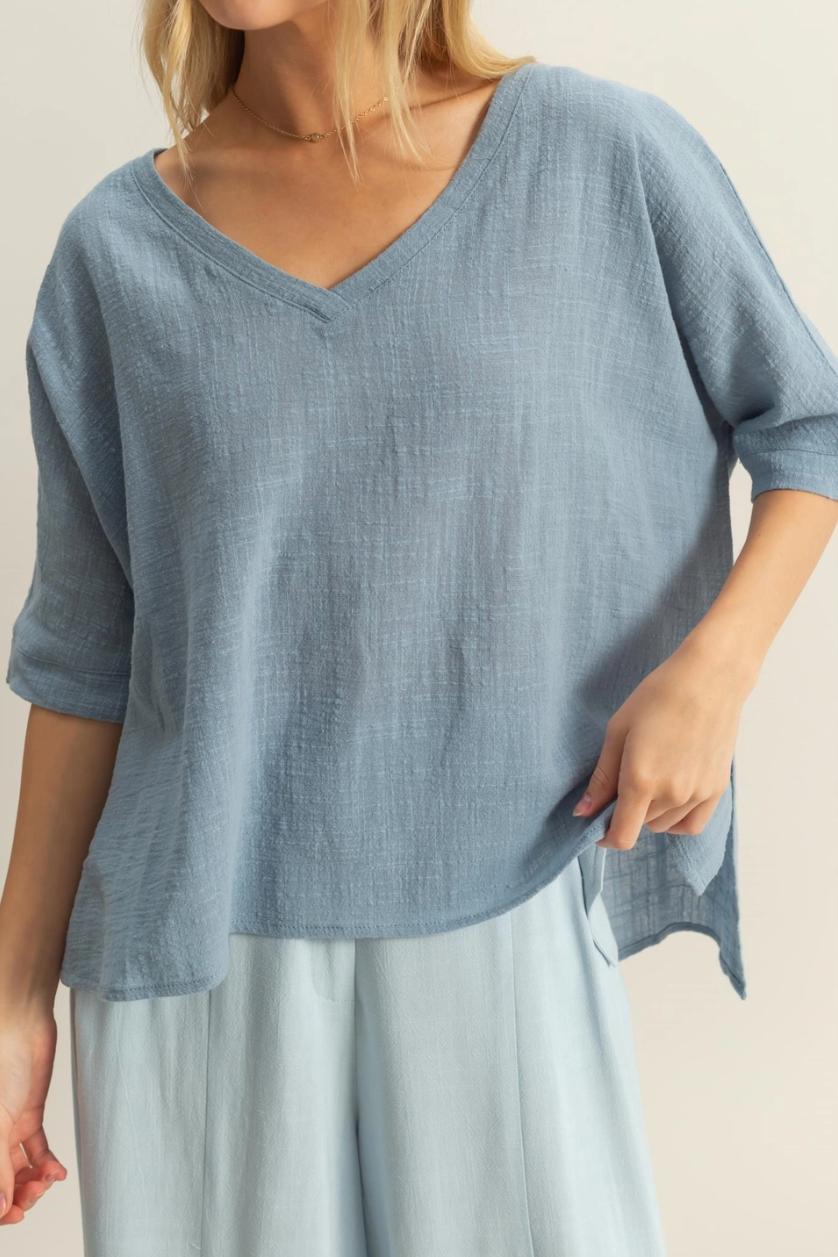 •COLETTE• V-neck breezy cotton top