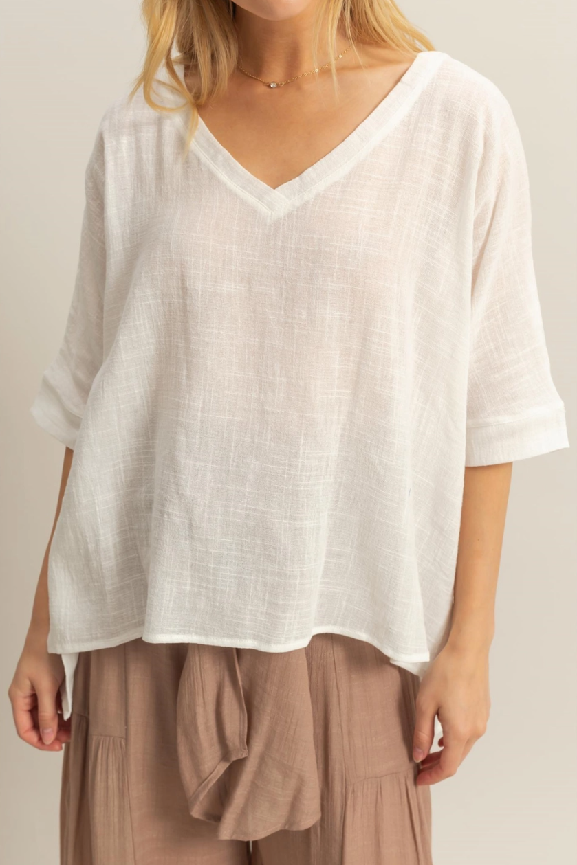 •COLETTE• V-neck breezy cotton top