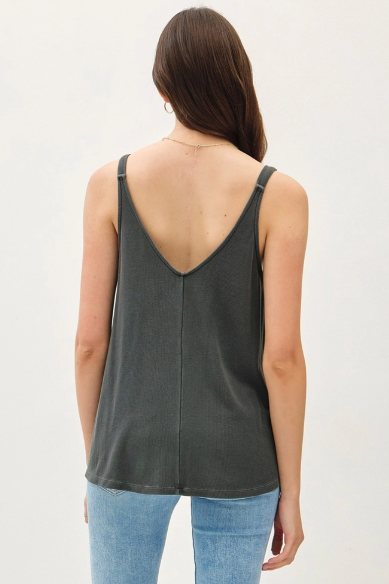 •BREE• flowy V neck tank