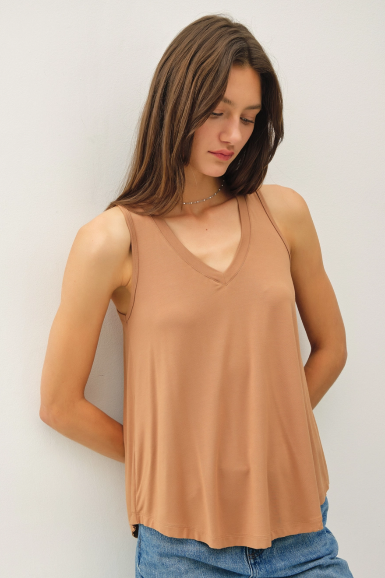 •BLAKE• flowy V neck tank