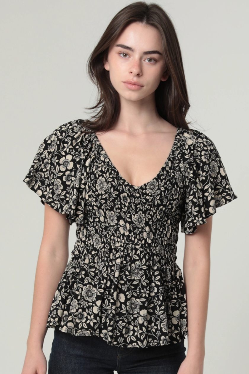 •ANEMONE• flutter sleeve V neck top
