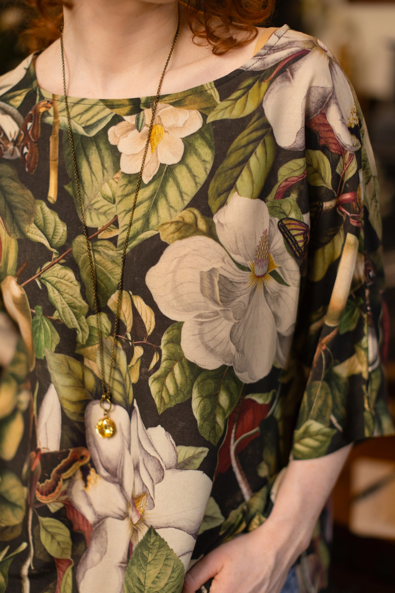 •FLEUR DE LUNE• bamboo tunic tee