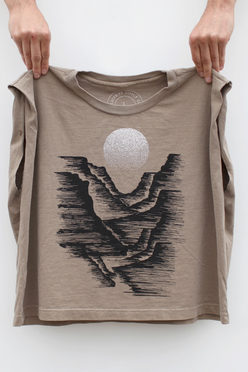 •CANYON• heavyweight cotton muscle tee (USA)