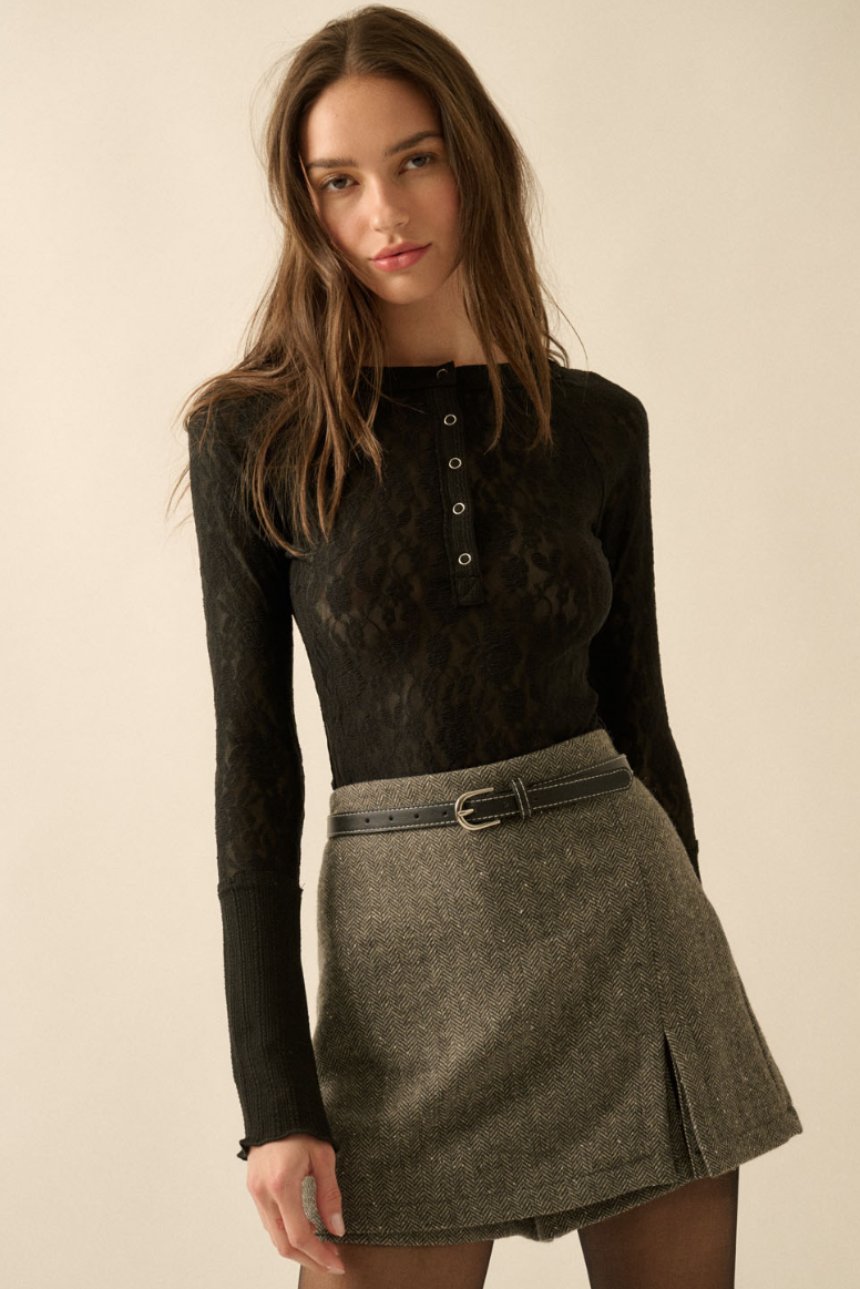 •CORINNE• floral lace henley top