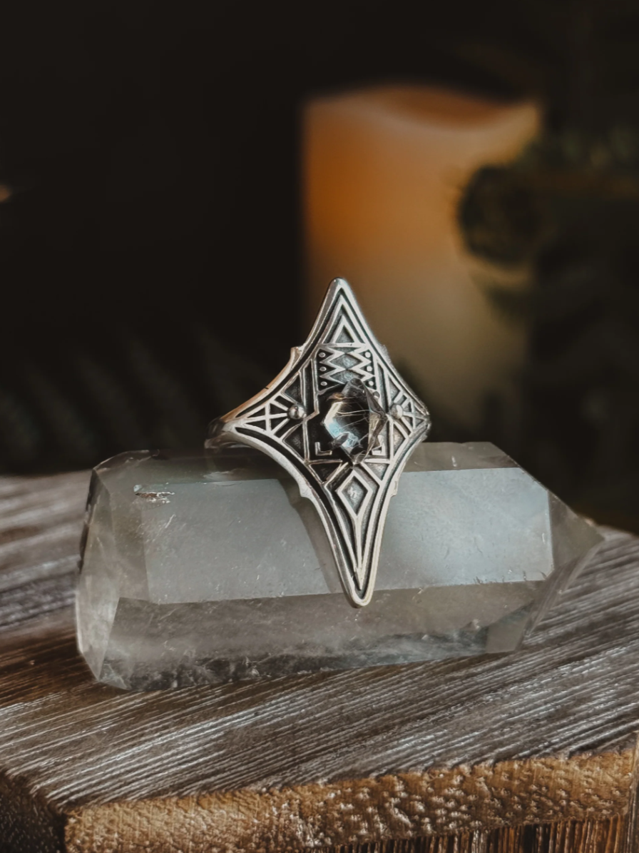•ARMORED PORTAL• clear quartz + silver ring