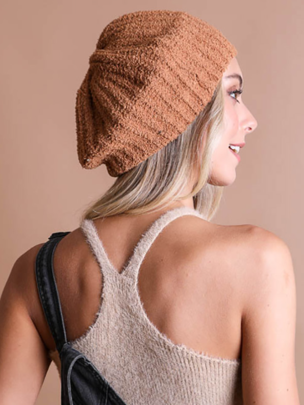 •BOUCLE BERET BEANIE•