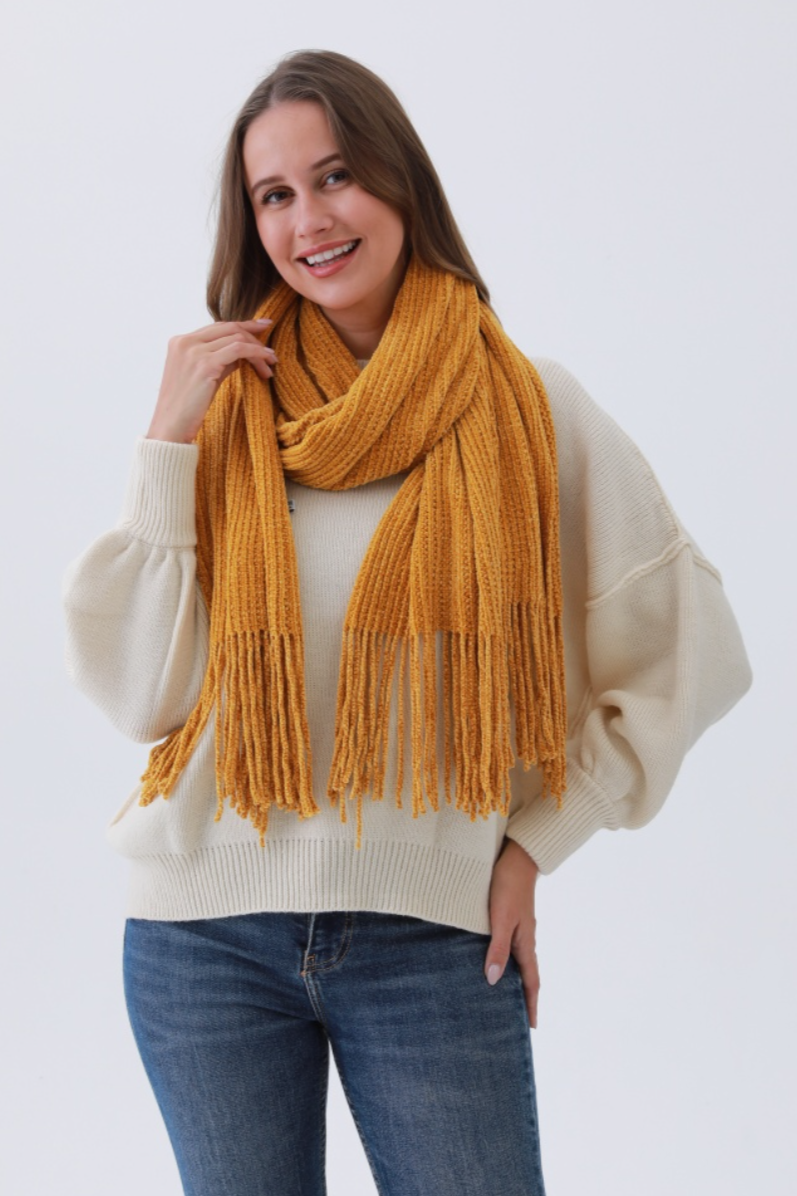 •CHENILLE SCARF WITH FRINGE•