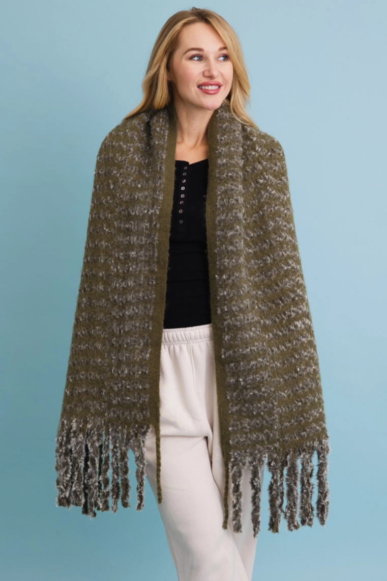 •OVERSIZED CHENILLE SCARF WITH TASSELS•
