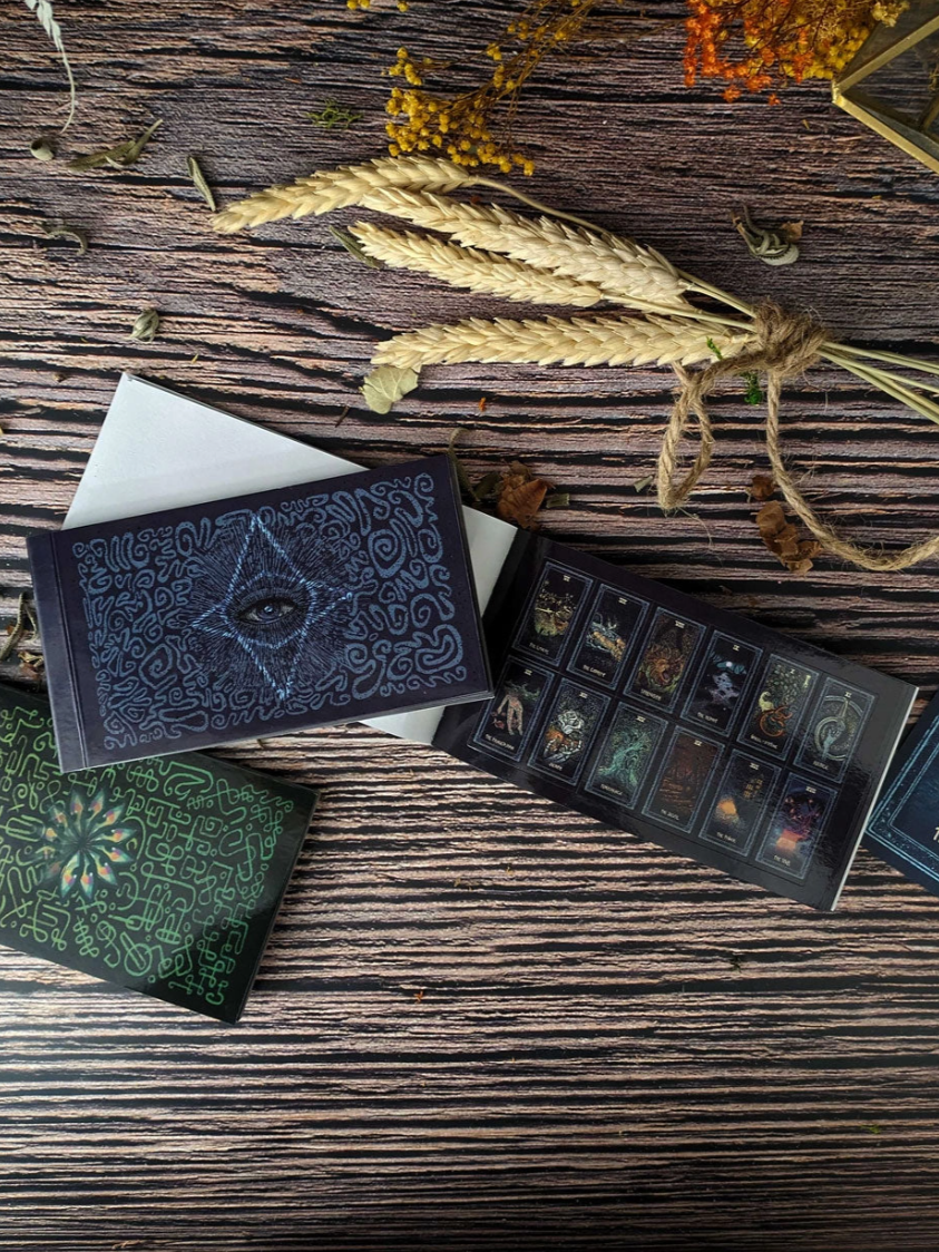 •PRISMA VISIONS• tarot sticker book