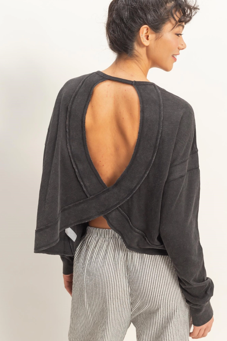 •TONYA• long sleeve open back top