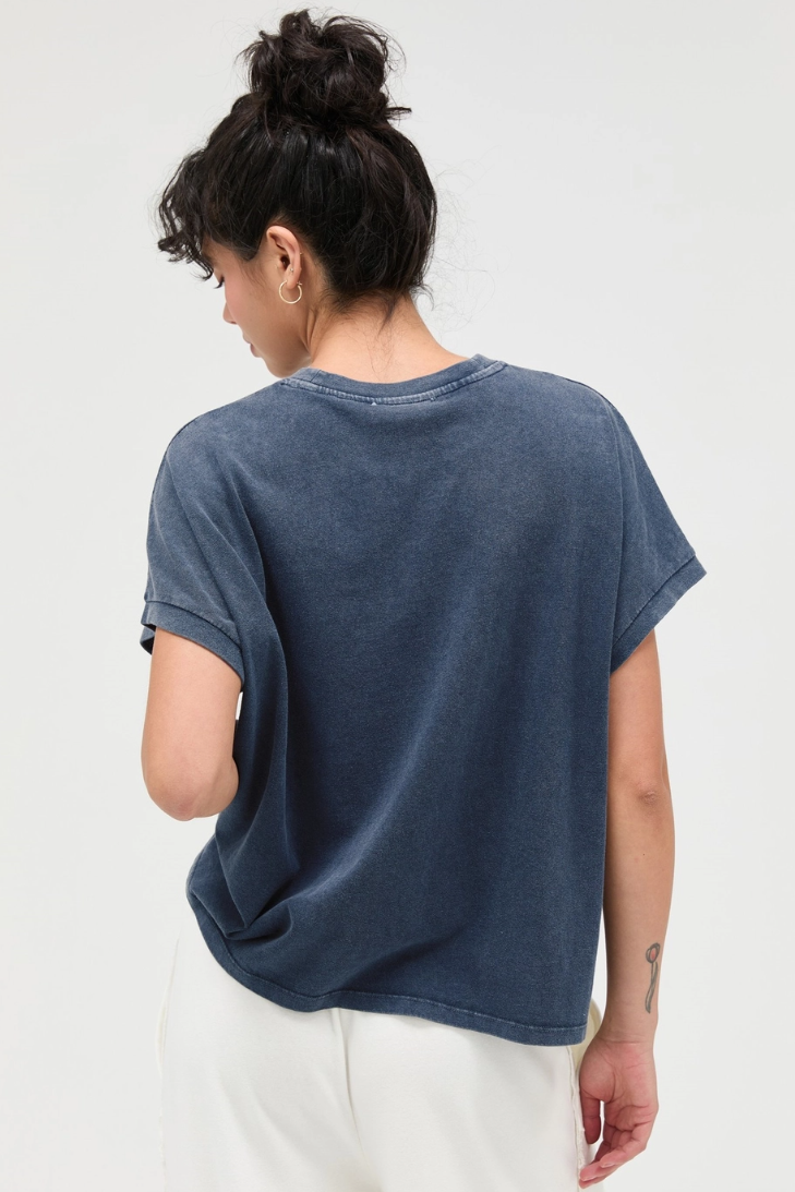 •TONI• mineral washed tee
