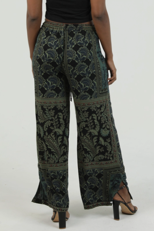 •CAROLINE• patchwork floral pants