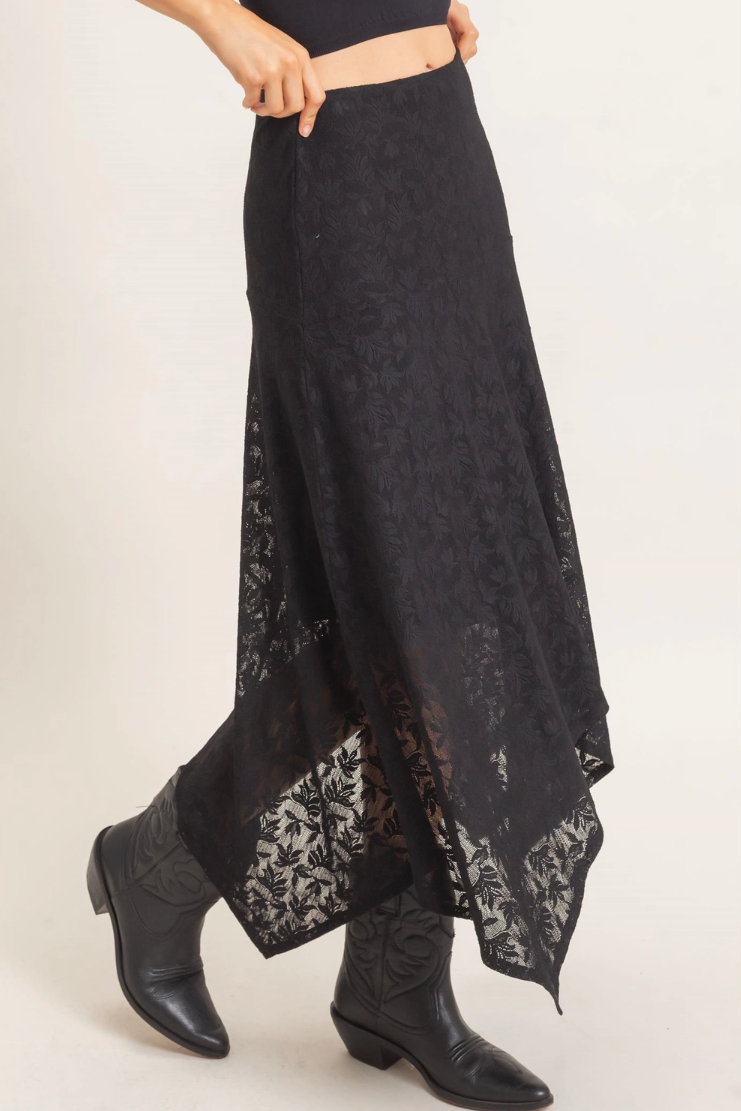 •ESMERALDA - BLACK• floral lace witchy hem skirt