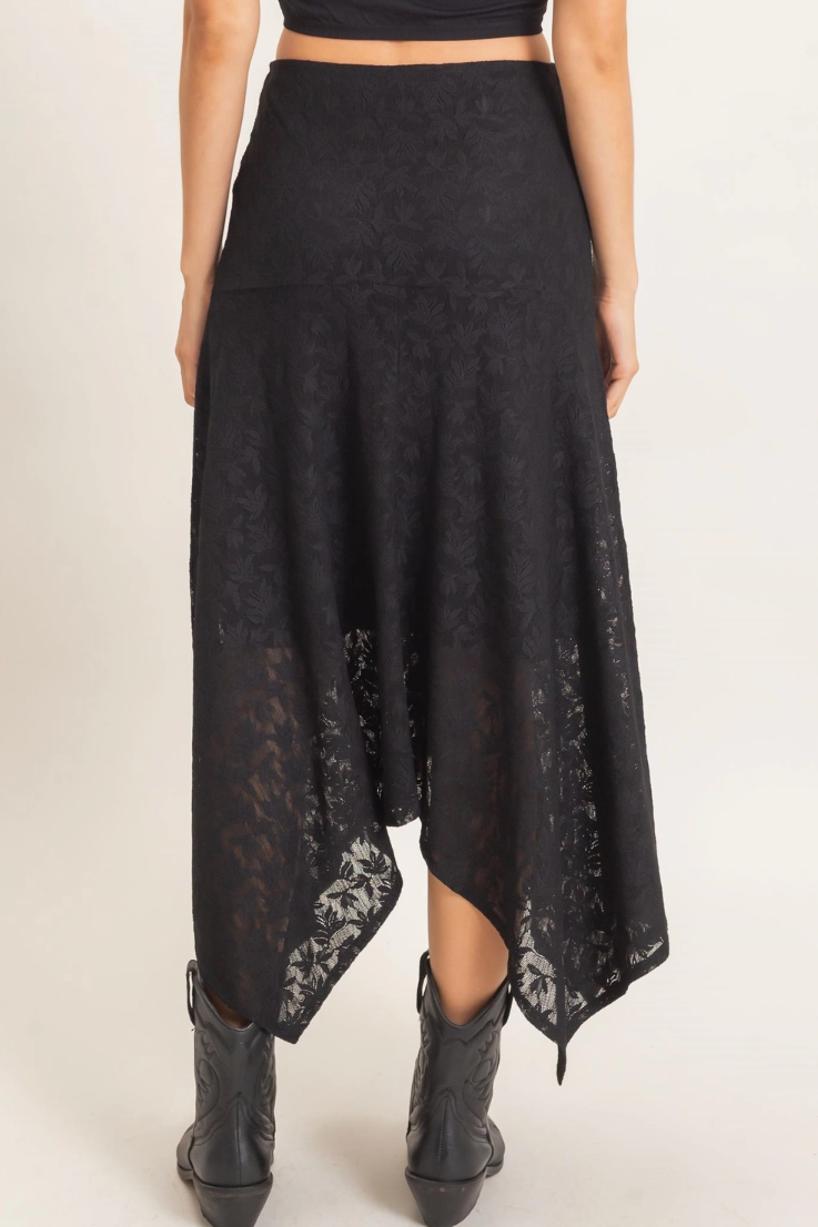 •ESMERALDA - BLACK• floral lace witchy hem skirt