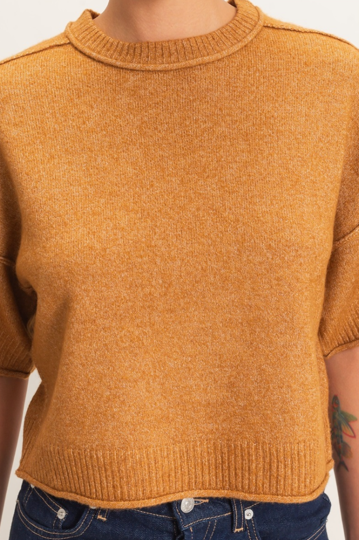 •COBY - CARAMEL• short sleeve knit top