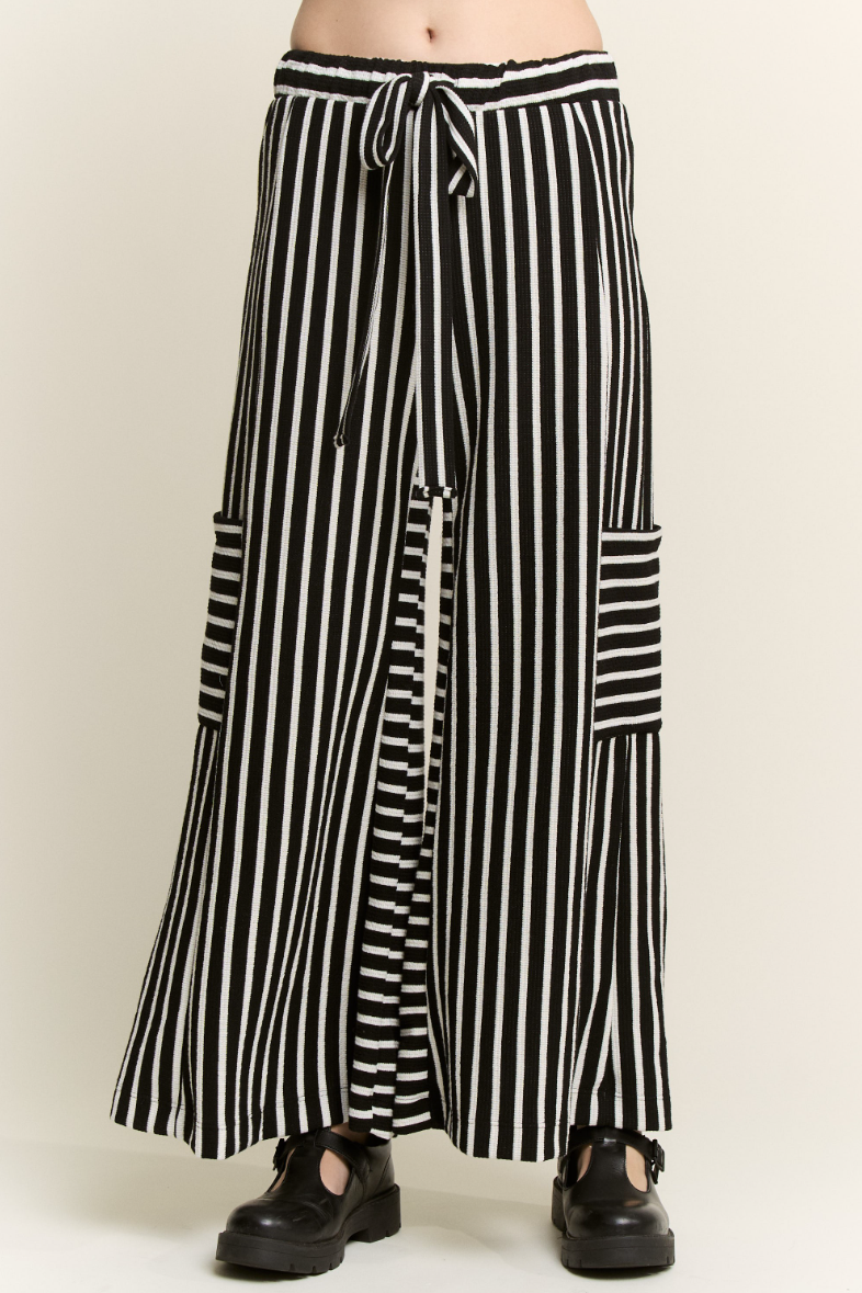 •MANDY - BLACK• striped wide leg pants