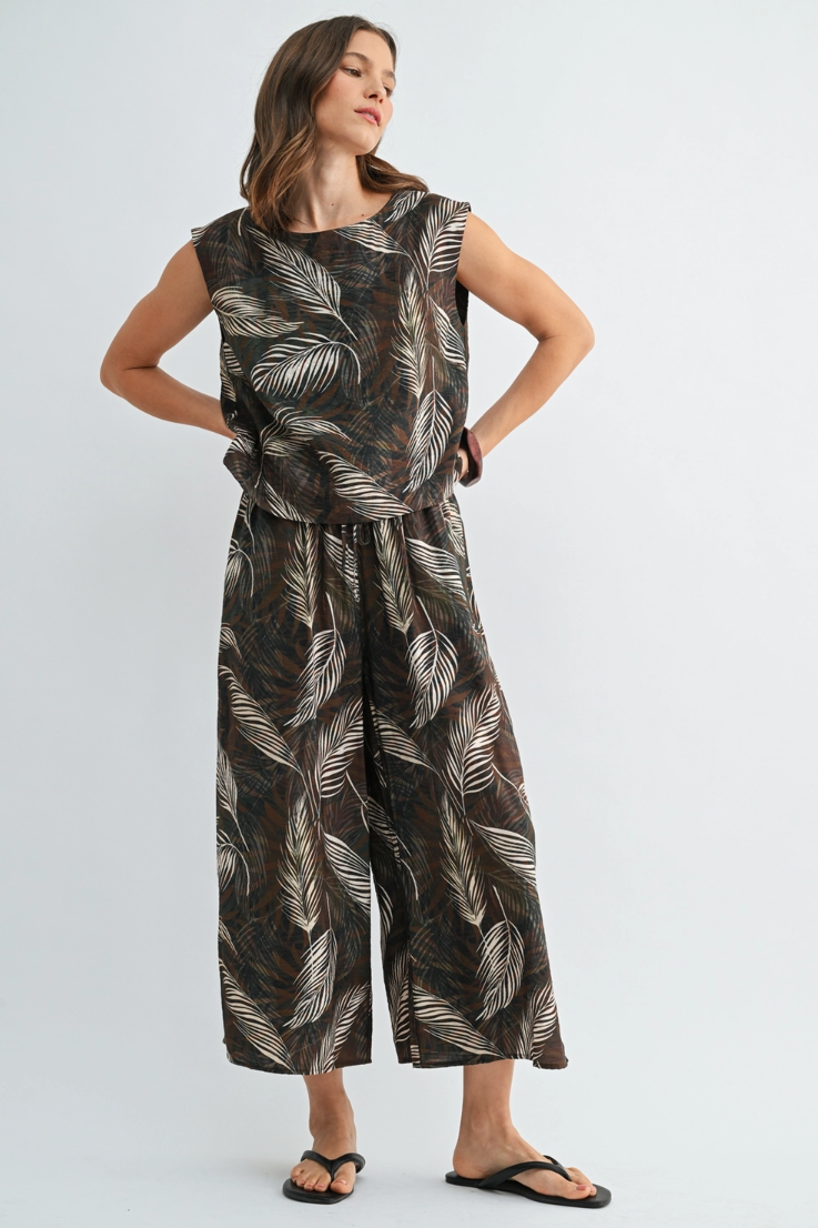 •ARECA• sleeveless top & cropped pants separates