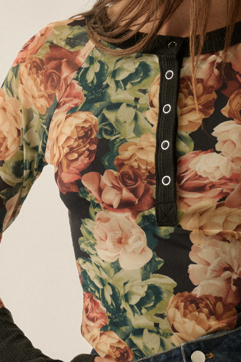 •AMORET - HENLEY• floral mesh top