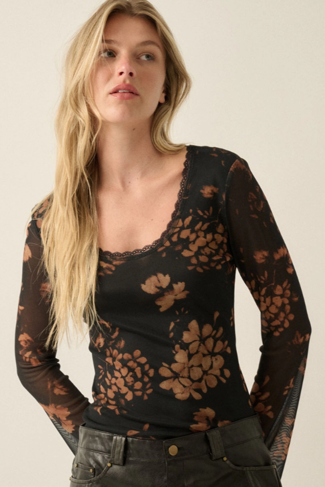 •RHIANNON• semi-sheer scoop neck bell sleeve top