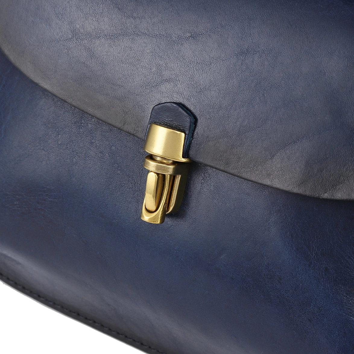 •BOONE• navy leather crossbody/shoulder bag