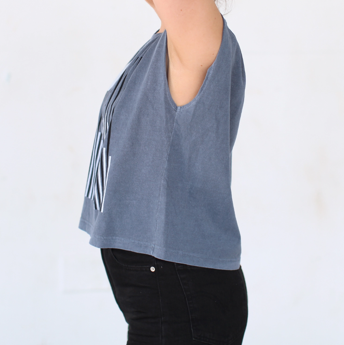 •GLACIER MOON• heavyweight cotton muscle tee (USA)